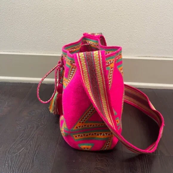 Pink and Orange Crossbody Bag with Geometric Patterns - Picture 2 of 12